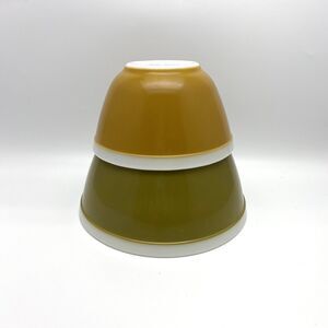 Vtg Pyrex Americana Brown 2 Mixing Bowls 401 402 Gold Olive‎ Green White Rim